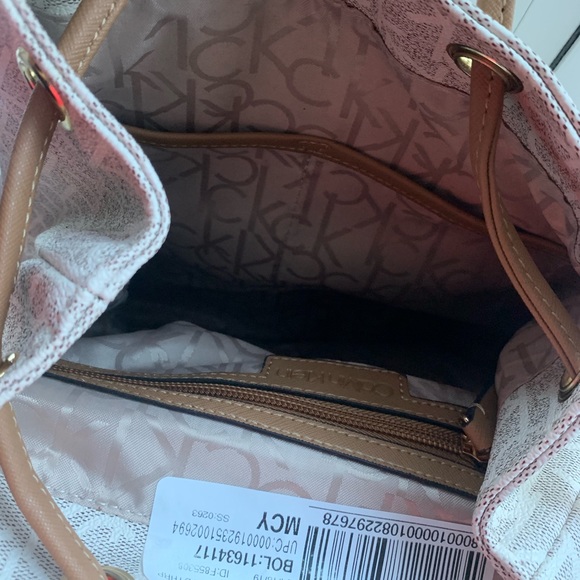 Backpack - Picture 3 of 3